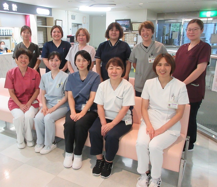 r7_nurse_group_photo.jpg